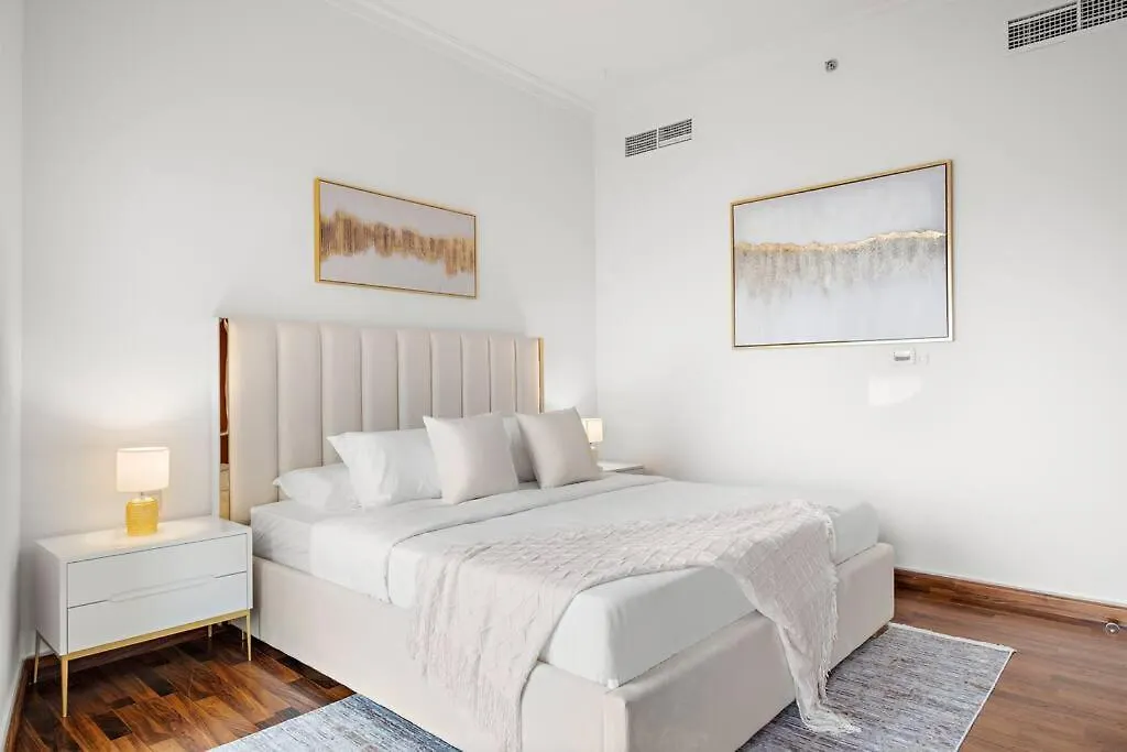 Luxury 4Br Flat, Downtown Dubai, Pool, Gym, Ps5, Sleeps 11 Guests Apartment