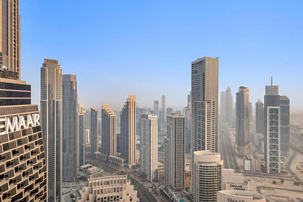 4Br Downtown Apartment With Burj View Pool Gym And Free Parking Dubai United Arab Emirates