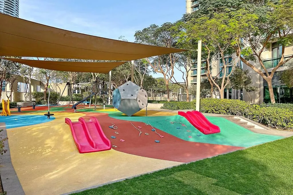 Luxury 4Br Flat, Downtown Dubai, Pool, Gym, Ps5, Sleeps 11 Guests Διαμέρισμα Ηνωμένα Αραβικά Εμιράτα