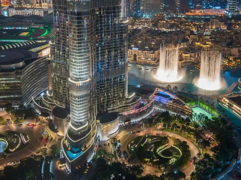 4Br Downtown Apartment With Burj View Pool Gym And Free Parking Dubai