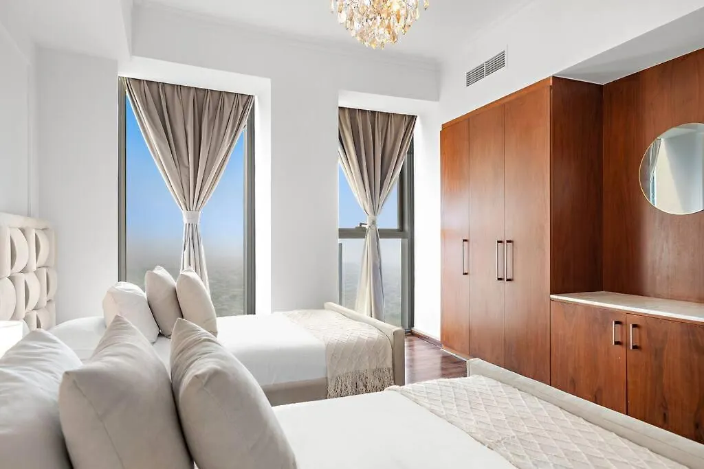 4Br Downtown Apartment With Burj View Pool Gym And Free Parking Dubai 0*,  United Arab Emirates