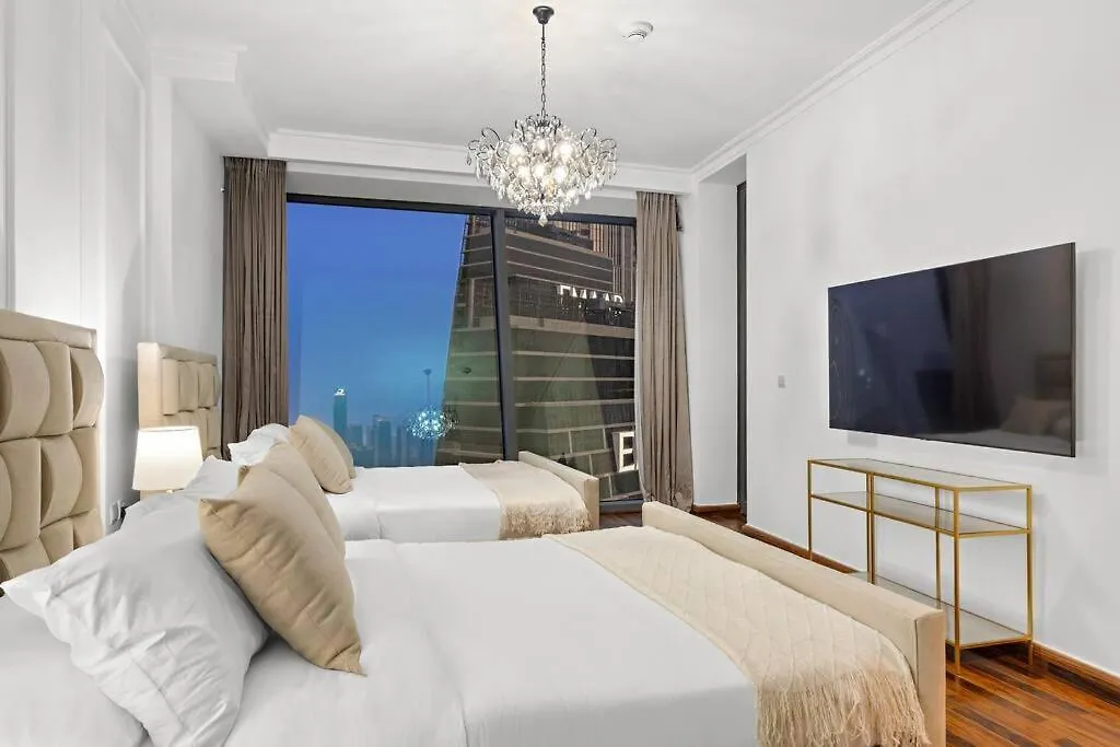 4Br Downtown Apartment With Burj View Pool Gym And Free Parking Dubai