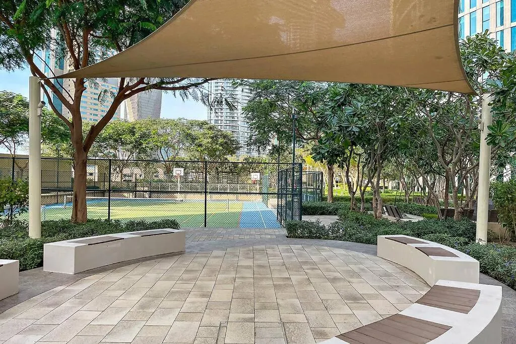 4Br Downtown Apartment With Burj View Pool Gym And Free Parking Dubai 0*,  United Arab Emirates