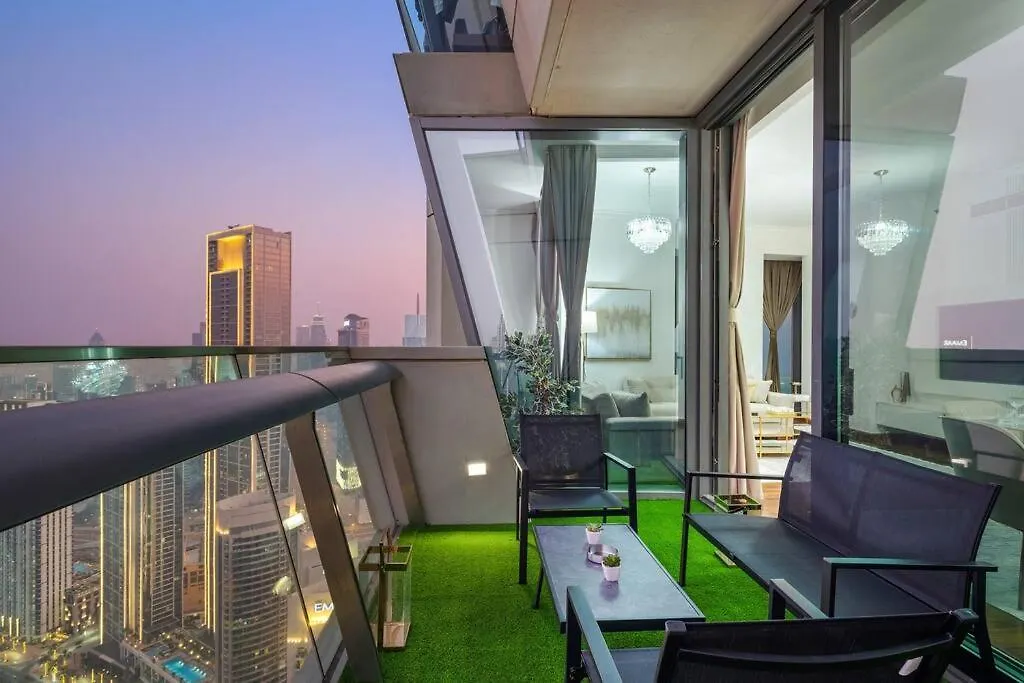 4Br Downtown Apartment With Burj View Pool Gym And Free Parking Dubai 0*,
